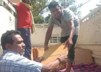 Bolangir youth works as truck helper to buy laptop