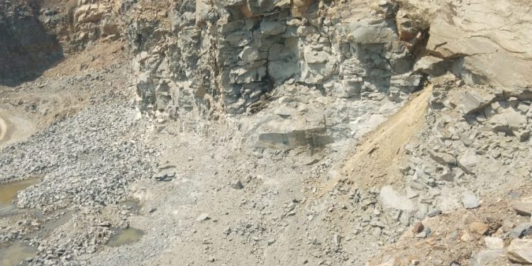 Lokayukta orders probe into illegal black stone quarrying at Aruha hill