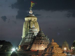 Pradhan urges Puri king to lead fund collection drive