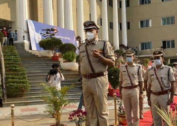 Soumendra Priyadarshi takes charge as twin-city Police Commissioner