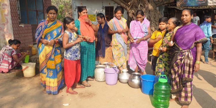 Summer ordeal Chhatrapur village residents have to draw lots to get drinking water