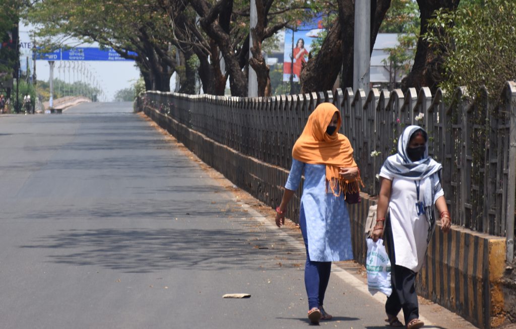 Heatwave lashes state; 6 places see temp over 42 degrees C