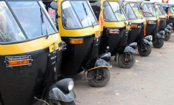 2nd Covid-19 wave breaks spine of Puri auto-rickshaw drivers, owners