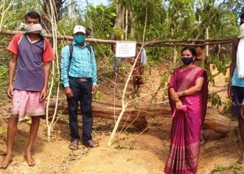 Malkangiri villagers seal Chhattisgarh border