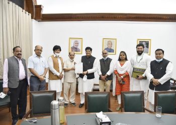 BJD MPs submit a memorandum to Union Consumer Affairs, Food and Public Distribution Minister Piyush Goyal, Tuesday