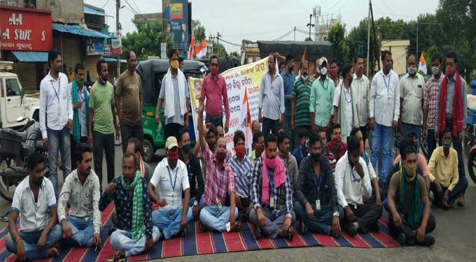 Drivers’ association observes 12-hr bandh in Bargarh