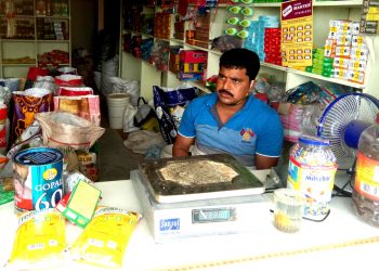 Pandemic forces opera actor to become shopkeeper