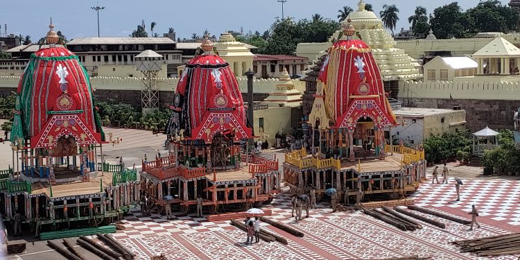 Chariots of Lord Jagannath, Lord Balabhadra and Devi Subhadra parked outside the Lions’ Gate of Srimandir on the eve of Rath Yatra festival in Puri, Sunday     	(PIC: Yagneswar Mohanty)