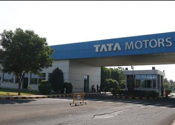 Tata Motors share price