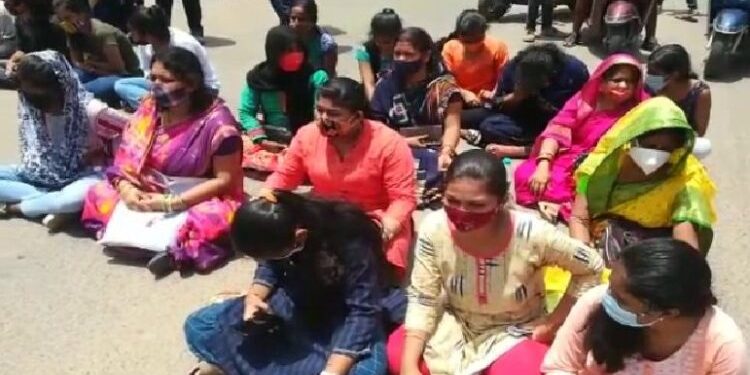 Class X students staging dharna near BSE office in Cuttack