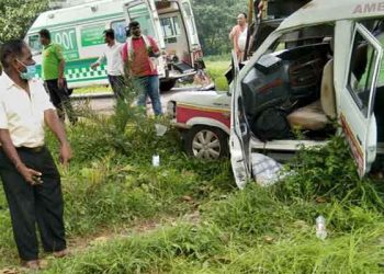 4 killed as ambulance collides head-on with tanker in Rayagada district