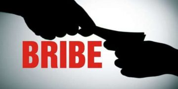 Additional programme officer arrested for taking bribe in Sambalpur district