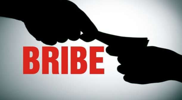 Additional programme officer arrested for taking bribe in Sambalpur district