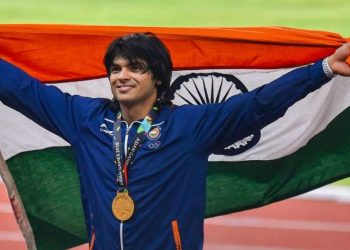 Film celebrities hail golden boy Neeraj Chopra after historic win