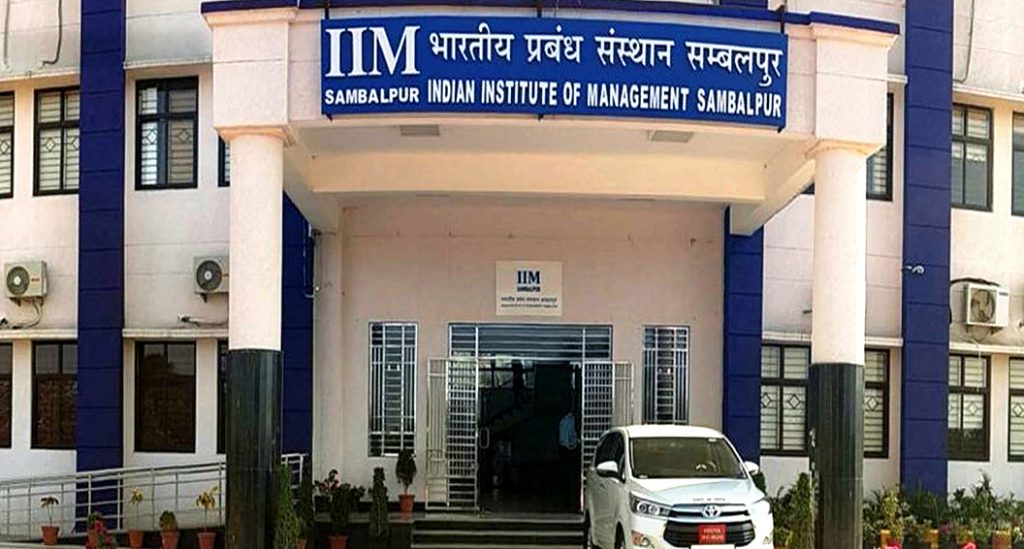 7 IIM Sambalpur students receive Rs 1-lakh scholarships