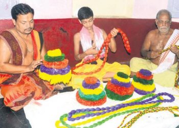 Rakhis for Lord Balabhadra, Lord Jagannath in final stages of preparation