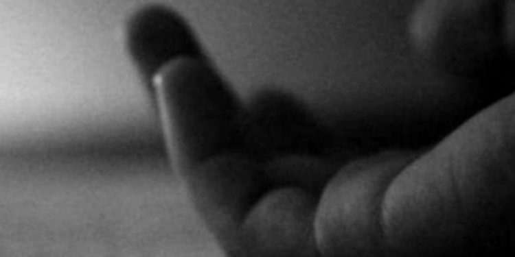 Bhawanipatna News girl student found hanging