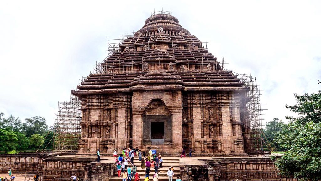 ASI inspects progress of sand removal at Konark Sun Temple in Odisha