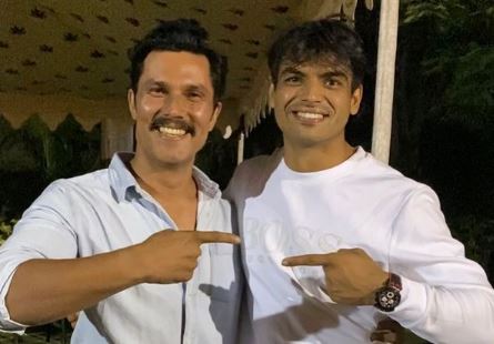 Randeep Hooda meets Olympic gold medalist Neeraj Chopra