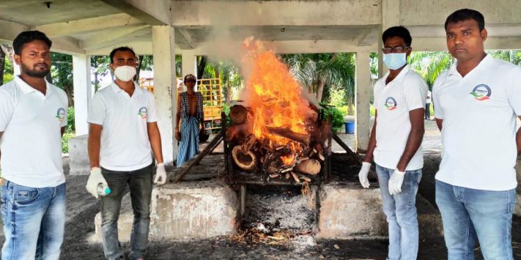 Elderly woman’s body cremated 15 hours after death in Bargarh