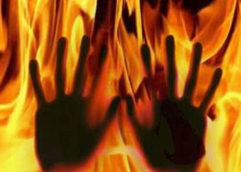 Woman sets minor son on fire, dies after self-immolation bid in Jagatsinghpur district