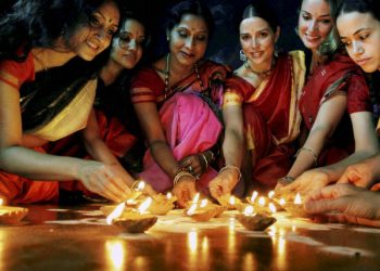 CM Naveen Patnaik, Governor extend Diwali, Kali Puja greetings