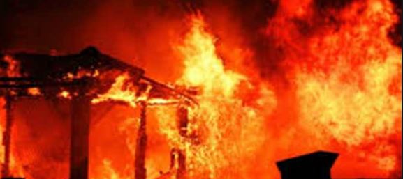 Massive fire breaks out in Sambalpur tar factory; properties worth lakhs gutted