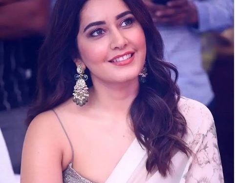 Birthday girl Raashi Khanna keeps promise, makes planting a sapling on birthday a tradition