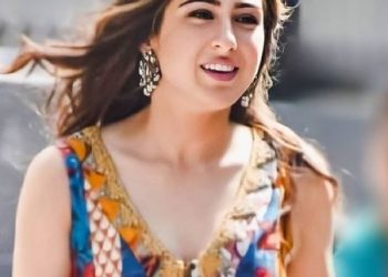 Sara Ali Khan pens heartfelt note for her 2 fav persons; read to know more