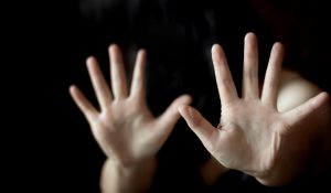 Woman loses finger in bizarre argument over rent, find out how
