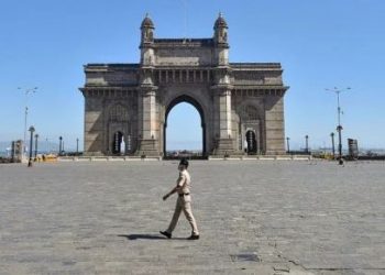 Omicron threat: Sec 144 imposed in Mumbai