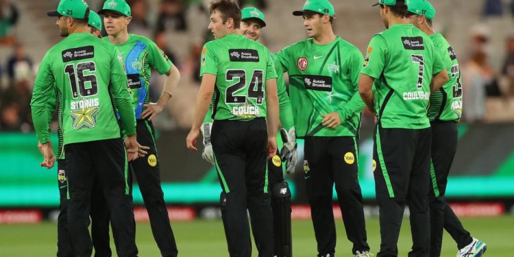 MELBOURNE, AUSTRALIA - DECEMBER 10: Stars players celebrate during the Men's Big Bash League match between the Melbourne Stars and the Sydney Thunder at Melbourne Cricket Ground, on December 10, 2021, in Melbourne, Australia. (Photo by Kelly Defina - CA/Cricket Australia via Getty Images)