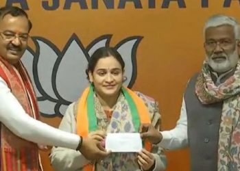 Aparna Yadav, wife of Akhilesh Yadav’s brother joins BJP