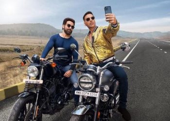 Akshay Kumar, Emraan Hashmi to star in Hindi remake of 'Driving License', titled ‘Selfiee'