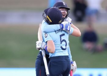 Women's WC: India suffer second defeat, lose to England by 4 wickets