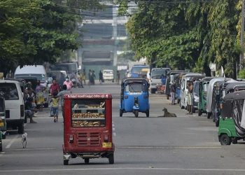 36-hr curfew lifted in Sri Lanka, normal life resumes