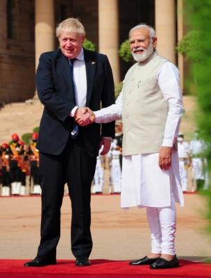 An auspicious moment in friendship with India: UK PM