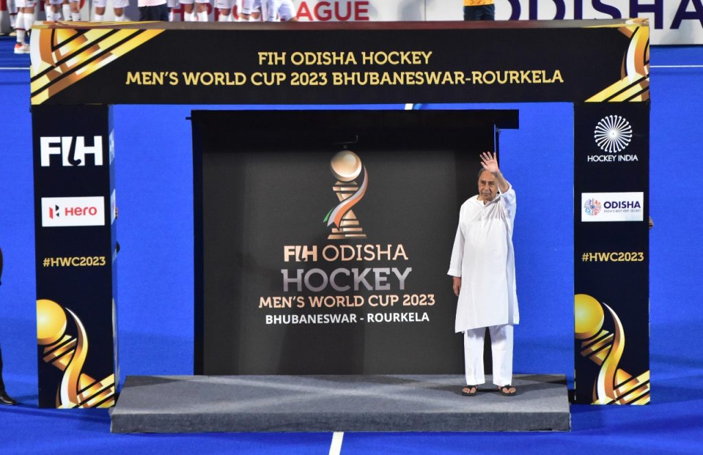 Odisha Chief Minister Naveen Patnaik unveiling the logo of 2023 FIH Men’s Hockey World Cup in Bhubaneswar, Thursday (OP PHOTO)