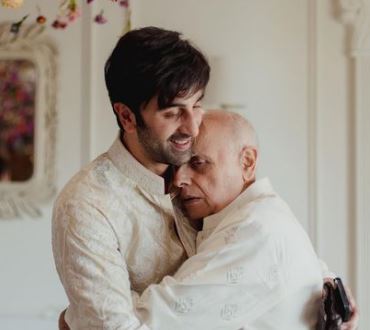 Ranbir-Alia wedding: New pics show Mahesh Bhatt hugging Ranbir Kapoor