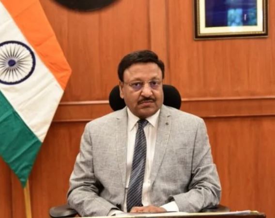 Rajiv Kumar assumes charge as chief election commissioner