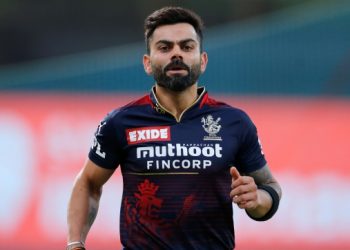 Virat Kohli of Royal Challengers Bangalore before the start of match 31 of the TATA Indian Premier League 2022 (IPL season 15) between the Lucknow Super Giants and the Royal Challengers Bangalore held at the DY Patil Stadium in Mumbai on the 19th April 2022

Photo by Deepak Malik / Sportzpics for IPL