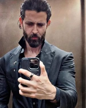 Hrithik Roshan shares his last post with the 'Vikram Vedha' beard