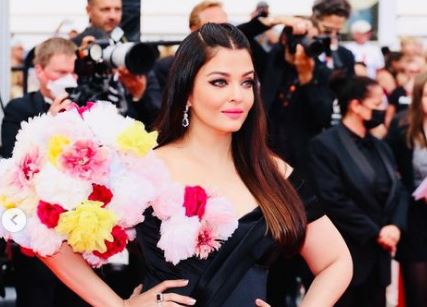 Aishwarya Rai Bachchan dazzles in D&G