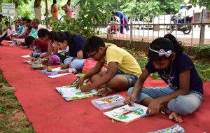 Schoolkids took part in painting expo protesting felling of trees