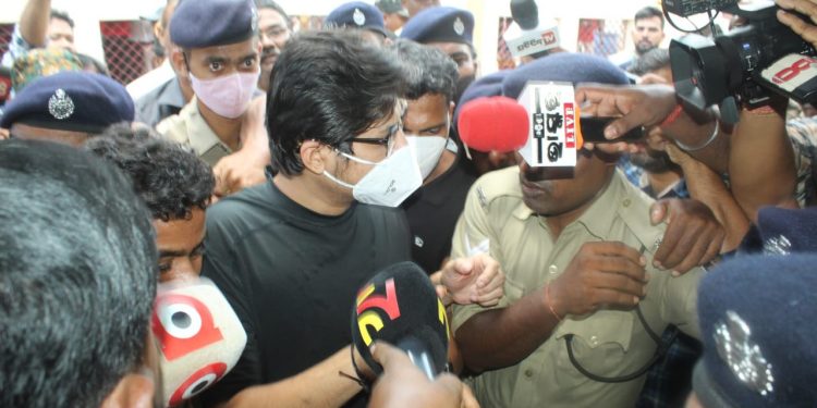 Police grill Babushaan amid marital row over affair