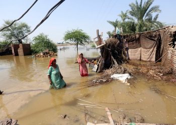 Pakistan flood death toll rises to 1,559