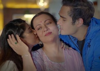 Mandakini to make a comeback with music video of her son Rabbil Thakur's 'Maa O Maa'