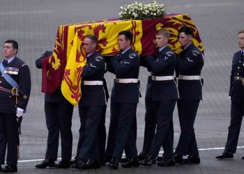 Coffin of Queen Elizabeth