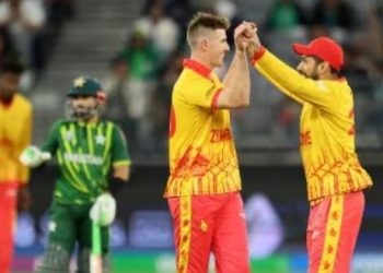 T20 World Cup: Zimbabwe stun Pakistan by one run Perth: Zimbabwe shocked Pakistan by one run in a thrilling T20 World Cup match here Thursday. Opting to bat after winning the toss, Zimbabwe scored 130 for eight. Shan Masood top-scored with 44 off 38 balls, but Pakistan fell short in the end as they failed to score the three runs required for victory in the last ball of the match. Sikandar Raza was Zimbabwe's most successful bowler with 3/25, while Brad Evans picked up two wickets for 25 runs. Sean Williams was the highest scorer for Zimbabwe with 31 off 28 balls. A few Zimbabwe batters got starts, but could not translate them into substantial scores. Mohammad Wasim was the most successful bowler for Pakistan, returning with fine figures of 4/24 from his four overs, and leg-spinner Shadab Khan was also excellent with the ball and picked up 3/23 in his quota of four overs. Brief scores: Zimbabwe: 130/8 in 20 overs (Sean Williams 31; Shadab Khan 3/23, Mohammad Wasim 4/24). Pakistan: 129/8 in 20 overs (Shan Masood 44; Sikandar Raza 3/25, Brad Evans picked 2/25). PTI T20 World Cup, Zimbabwe, Pakistan