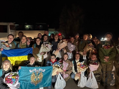 Ukraine crisis - Russia releases 108 captive Ukrainian women